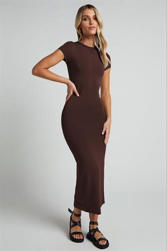 Kahverengi Basic Yarım Balıkçı Yırtmaçlı Uzun Elbise MG1989