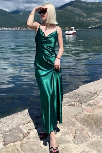 Mad Girls Yeşil Uzun Saten Elbise MG1408