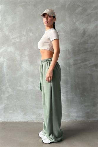 Çağla Yeşili  Ayarlanabilir Bel Bol Paça Rahat Kesim Basic Kadın Eşofman Altı MG2122