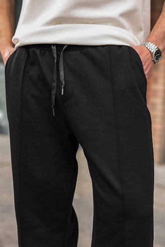 Siyah Önü Dikiş Detaylı Relaxed Fit Erkek Eşofman Altı E6590