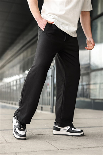 Siyah Rahat Kesim Yırtmaç Detaylı Erkek Eşofman Altı E6587