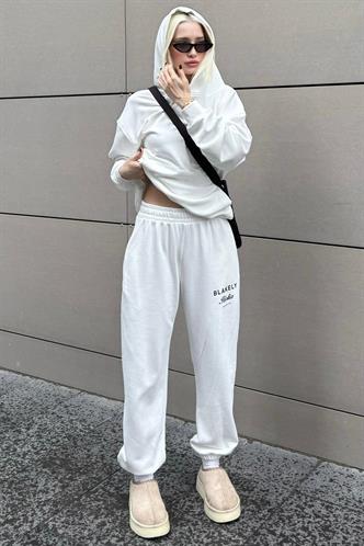Beyaz Kapüşonlu Sırt Baskılı Kadın Eşofman Takımı MG2187
