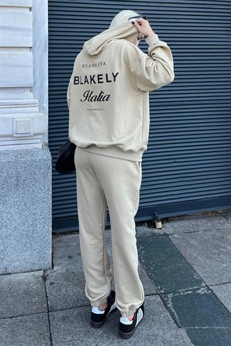 Bej Kapüşonlu Sırt Baskılı Kadın Eşofman Takımı MG2187