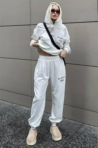 Beyaz Kapüşonlu Sırt Baskılı Kadın Eşofman Takımı MG2187