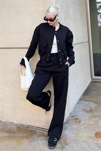 Siyah Bisiklet Yaka Kadın Ceketli Eşofman Takımı MG2182