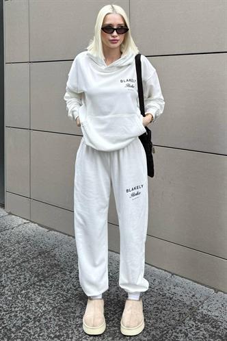 Beyaz Kapüşonlu Sırt Baskılı Kadın Eşofman Takımı MG2187