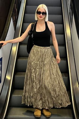 Bej Beli Lastikli Buruşuk Mikro Uzun Kadın Etek MG2155