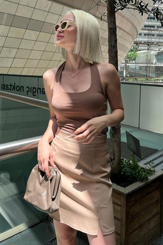 Bej Yüksek Bel Önden Yırtmaçlı Kısa Etek MG2086