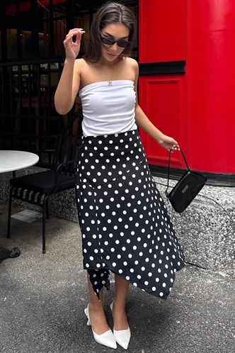 Siyah Puantiyeli Asimetrik Kadın Etek MG2785