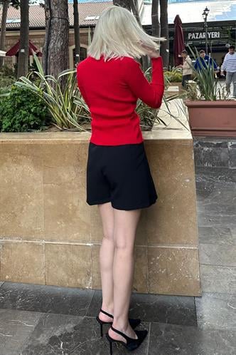 Siyah Pileli Kemerli Şortlu Kadın Etek MG2247