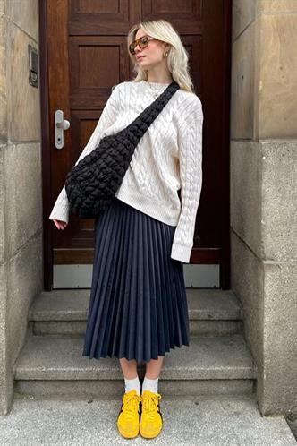 Lacivert Pileli Kadın Etek MG2318