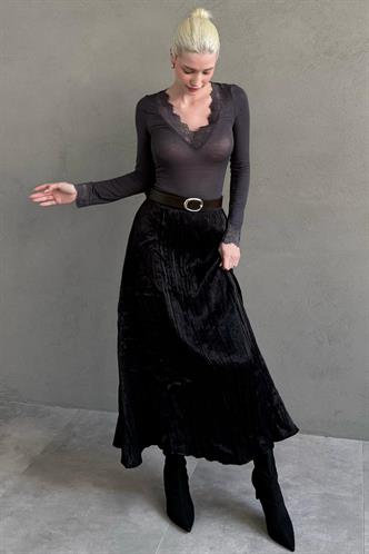 Siyah Kırışık Desen Kemerli Cepli Uzun Etek MG2661