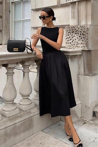 Siyah Pileli Cepli Kadın Midi Boy Etek Mg2536