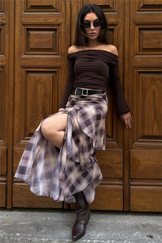 Kahverengi Kemerli Yırtmaçlı Ekose Desen Volanlı Etek MG2715 