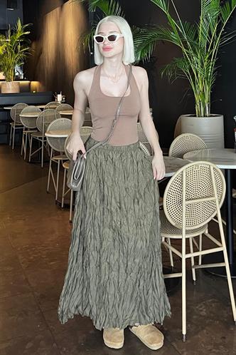 Yeşil Beli Lastikli Buruşuk Mikro Uzun Kadın Etek MG2155