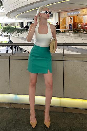 Yeşil Yüksek Bel Önden Yırtmaçlı Kısa Etek MG2086