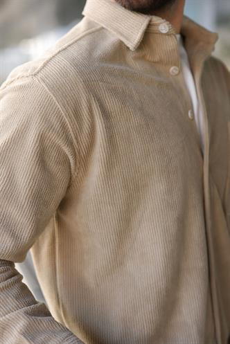 Bej Düğmeli Kadife Erkek Gömlek E6766