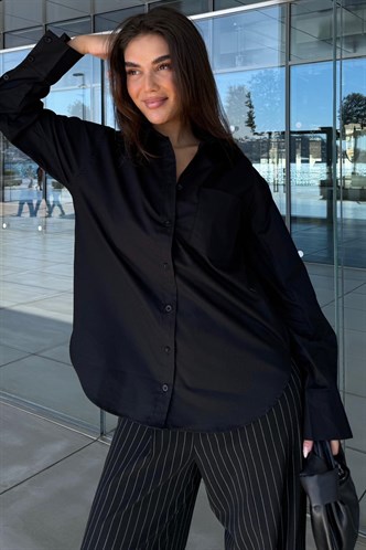 Siyah Cep Detaylı Basic Kadın Gömlek MG2737