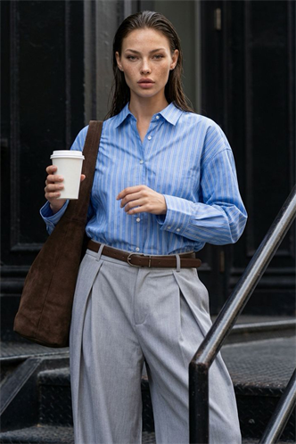 Mavi Çizgili Regular Kesim Kadın Gömlek MG2610