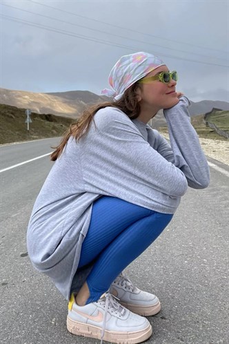 Karmelanj Basic Bisiklet Yaka Kadın Sweatshirt MG1676