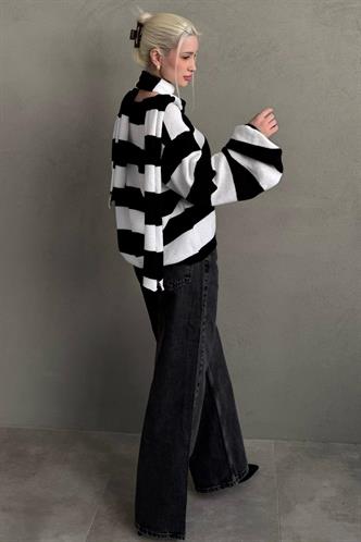 Siyah Çizigli Atkılı Kadın Triko Hırka MG2588