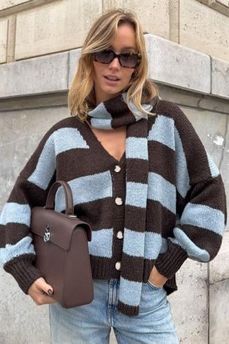 Kahverengi Çizigli Atkılı Kadın Triko Hırka MG2588