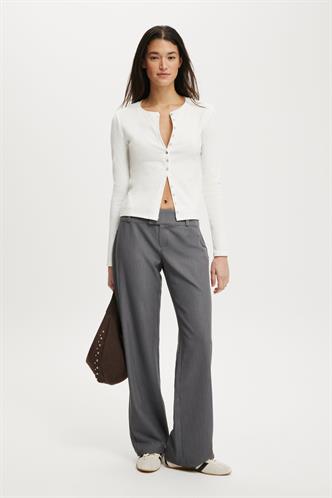Beyaz Slim Fit Düğmeli Kadın Hırka MG2580
