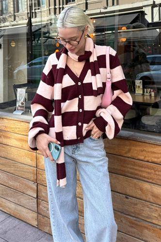 Pembe Çizigli Atkılı Kadın Triko Hırka MG2588