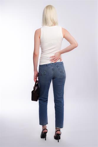 Açık Mavi Slim Fit Kadın Mom Jean MG1738