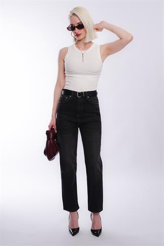 Siyah Slim Fit Kadın Mom Jean MG1738
