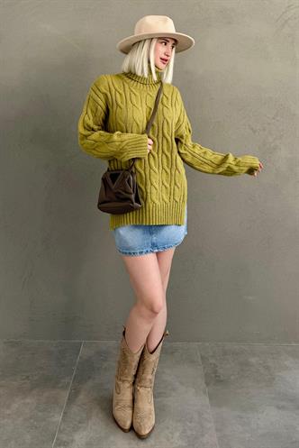 Yeşil Boğazlı Triko Kazak MG2376