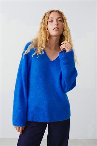 Mavi V Yaka Oversize Kadın Triko Kazak MG2149