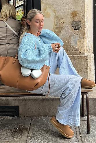 Bebe Mavisi Balon Kol Rahat Kesim Kadın Triko Kazak MG2602