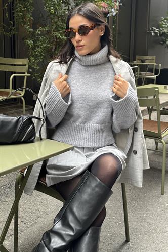 Gri Boğazlı Kadın Triko Kazak MG2255
