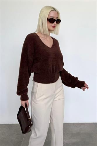 Kahverengi V Yaka Yumuşak Dokulu Kadın Kazak Mg2499