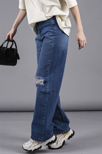Mad Girls Mavi Yırtıklı Straight Leg Jean Mg1153