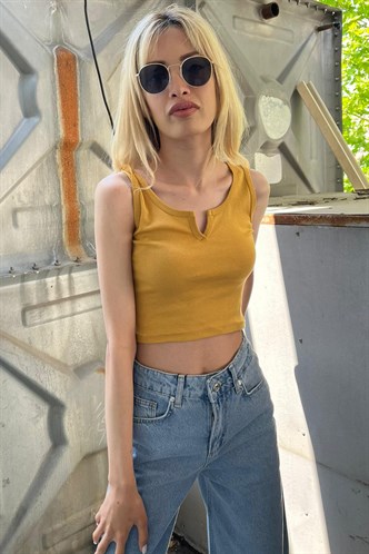 Mad Girls Önü Detaylı Hardal Crop Top MG362