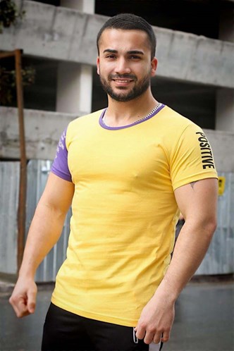 Madmext Kol Baskılı Sarı Tişört 4021