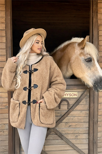 Sütlü Kahve Düğmeli Peluş Kadın Mont Mg2531