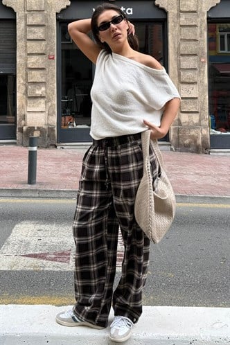 Kahverengi Ekose Desenli Balon Fit Kadın Pantolon MG2686