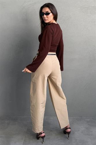 Bej Modern Kesim Kemerli Yüksek Bel Bol Paça Kumaş Pantolon MG2618