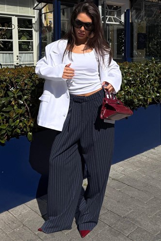 Lacivert Çizgili Yüksek Bel Pileli Kadın Kumaş Pantolon MG2641