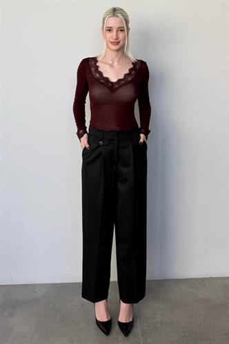 Siyah Pens Detaylı Kapaklı Düz Paça Kumaş Pantolon MG2642