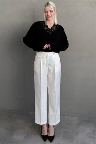 Beyaz Pens Detaylı Kapaklı Düz Paça Kumaş Pantolon MG2642