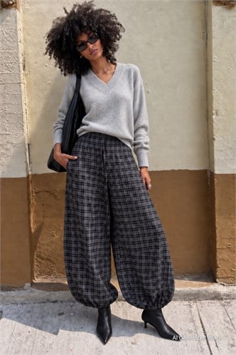 Siyah Ekose Desenli Beli Lastikli Balon Pantolon MG2905
