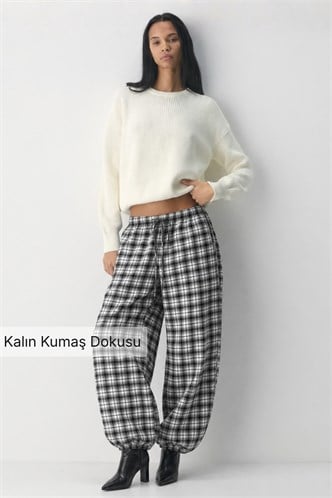 Beyaz Ekose Desenli Beli Lastikli Balon Pantolon MG2905