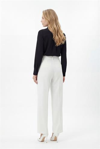 Beyaz Pens Detaylı Kapaklı Düz Paça Kumaş Pantolon MG2642