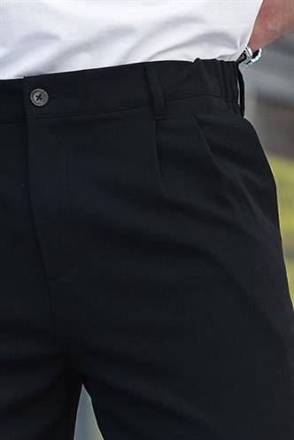 Siyah Rahat Kesim Erkek Kumaş Pantolon E6577