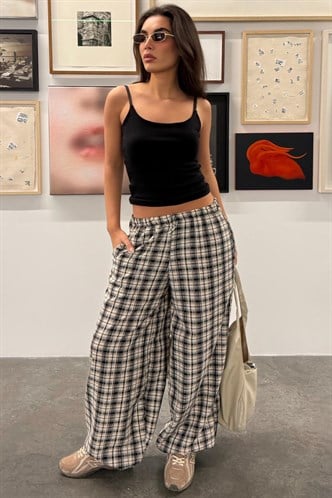 Taş Rengi Ekose Desenli Yüksek Bel Balon Fit Kadın Pantolon MG2726