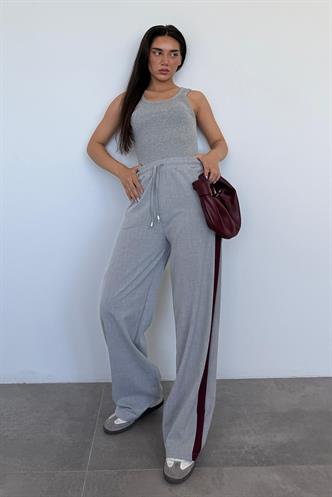 Gri -Bordo Şerit Detaylı Bol Paça Kadın Eşofman MG2441 